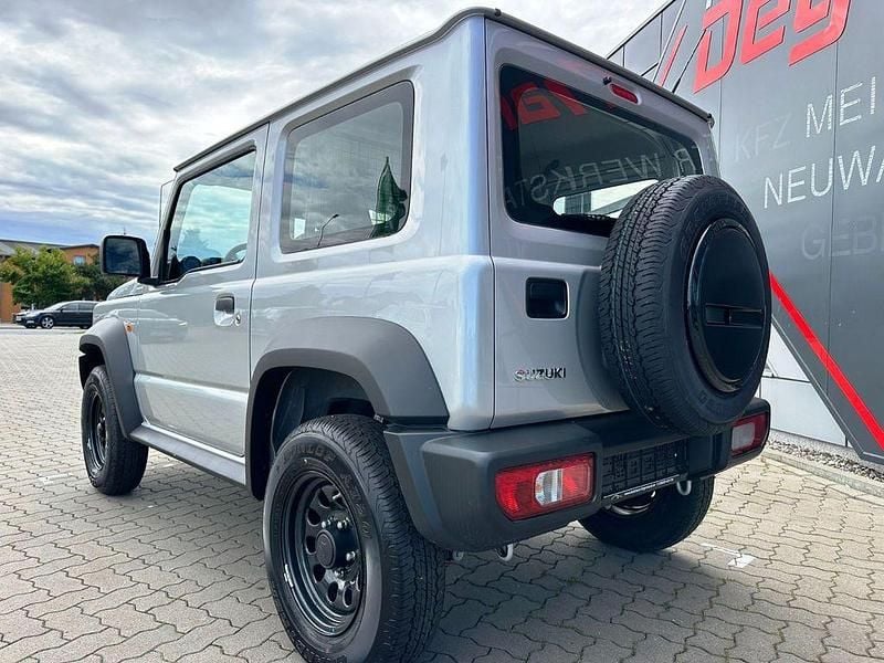 Neu Suzuki Jimny 102 PS (75 kW) 2025 Silber SUV