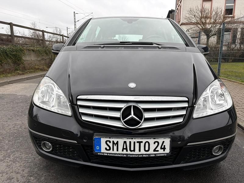 Gebraucht Mercedes A180 Avantgarde 109 PS (80 kW) 2010 Schwarz Limousine