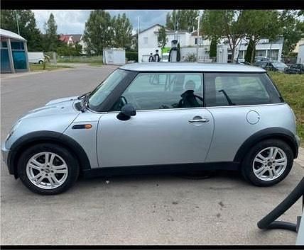 Silber Gebraucht 2004 Mini ONE Kleinwagen | 1.100 € (Guter Preis) - Bild 1/4