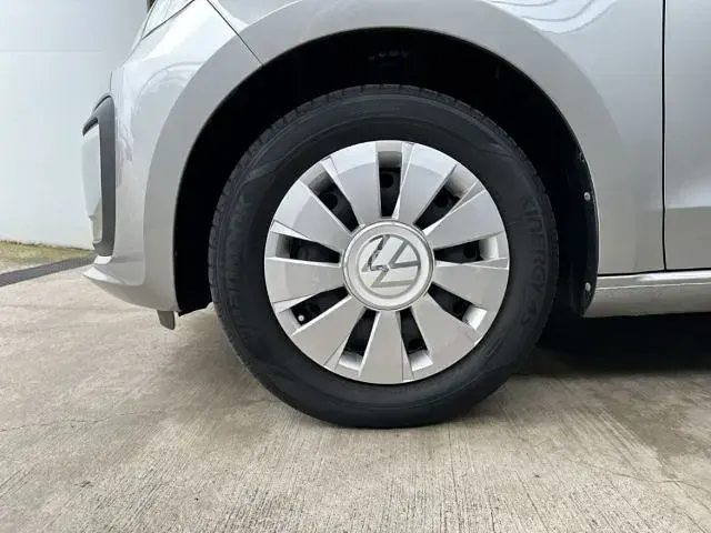 Second-hand VW up! 65 CP (47 kW) 2022 Argintiu Hatchback