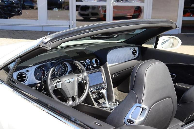 Gebraucht Bentley Continental GT Convertible 507 PS (372 kW) 2012 Weiß Cabrio