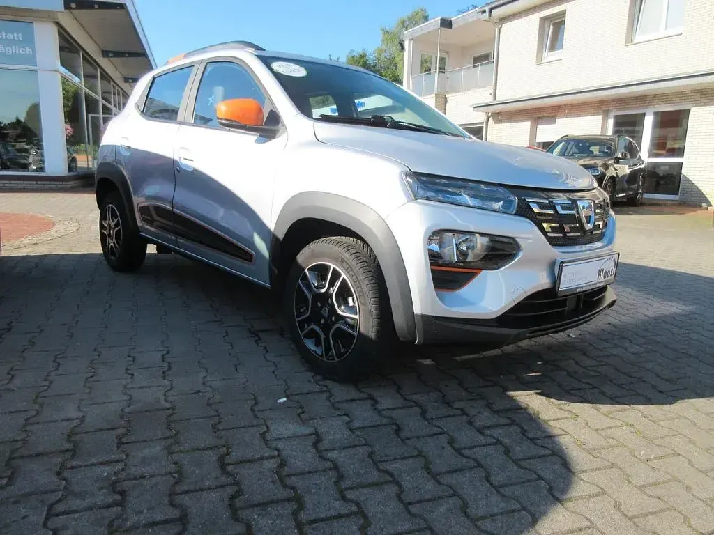 Gebraucht Dacia Spring Comfort Plus 33 kW (45 PS) 2022 Silber Kleinwagen
