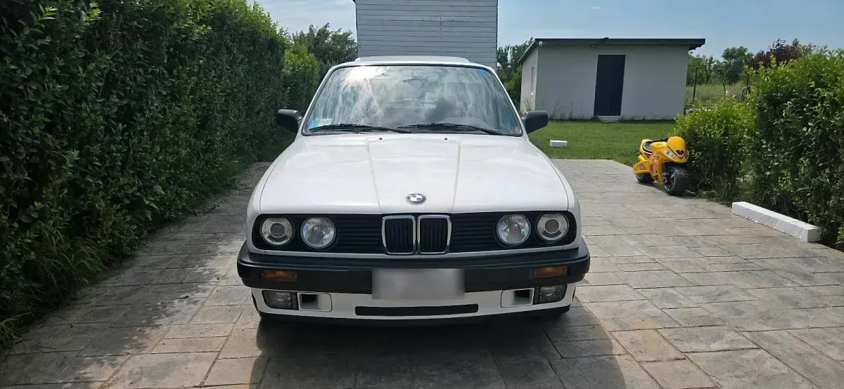 Gebraucht BMW 316 102 PS (75 kW) 1989 Weiß Limousine