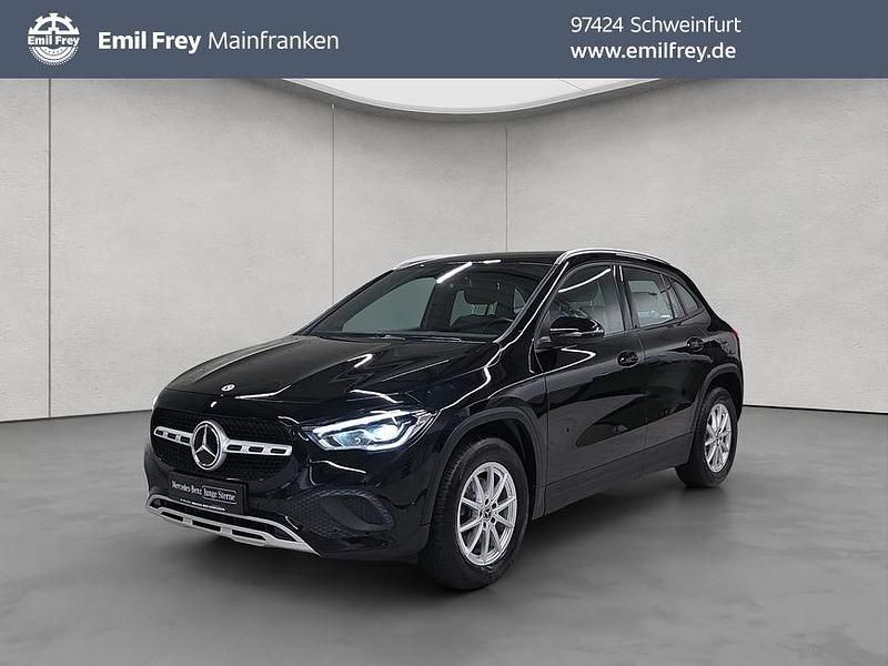 Schwarz Gebraucht 2021 Mercedes GLA200 Advanced SUV | 27.855 € (Superpreis) - Bild 1/4