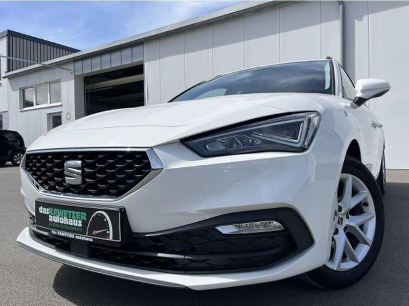 Second-hand Seat Leon Style 150 CP (110 kW) 2022 Alb Break