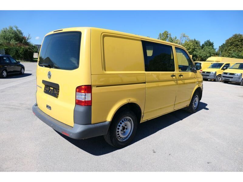 Gebraucht VW T5 84 PS (61 kW) 2011 Ginstergelb r1032 Van