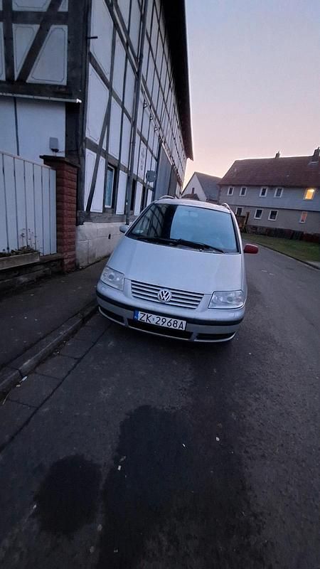 Silber Gebraucht 2004 VW Sharan Van / Kleinbus | 1.000 € (Guter Preis) - Bild 1/4