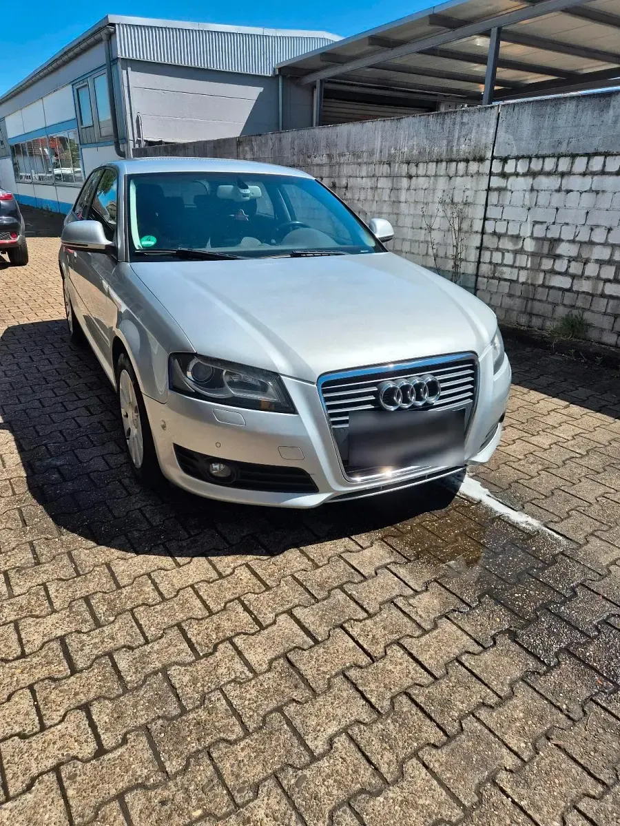 Gebraucht Audi A3 Comfort 130 PS (95 kW) 2010 Silber Kleinwagen