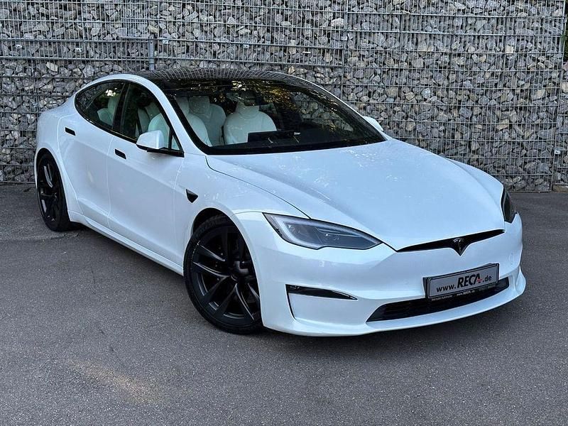 Weiß Gebraucht 2022 Tesla Model S Plaid Limousine | 79.730 € (Etwas zu teuer) - Bild 1/4
