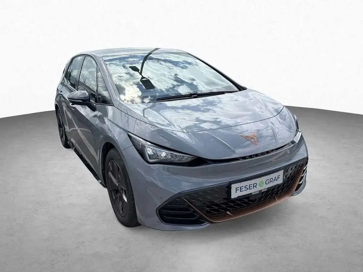 Gebraucht Cupra Born 150 kW (204 PS) 2024 Vaporgrau Kleinwagen