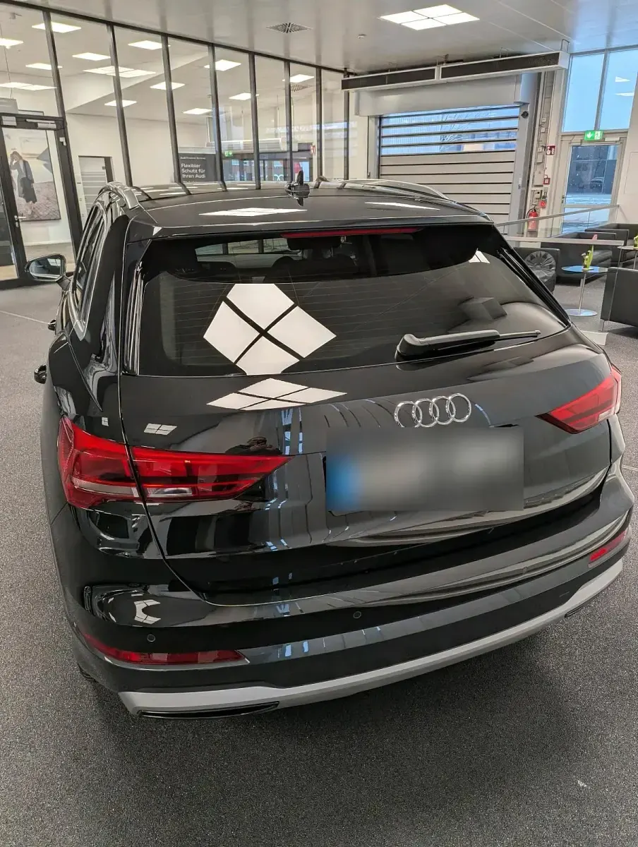 Gebraucht Audi Q3 Ambiente 150 PS (110 kW) 2025 Schwarz SUV