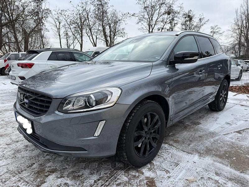 Grau Gebraucht 2016 Volvo XC60 Summum SUV | 18.490 € (Fairer Preis) - Bild 1/4