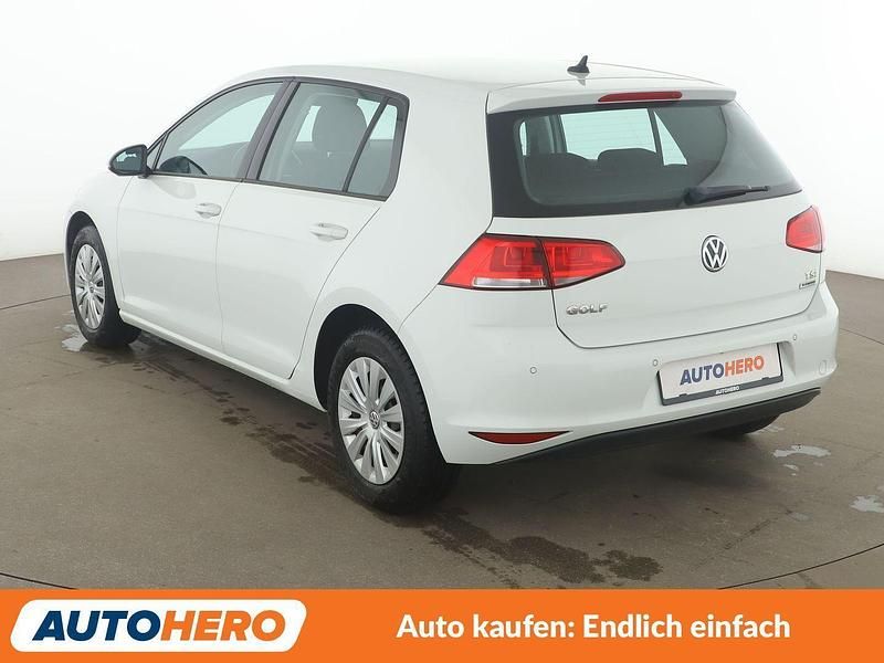 Gebraucht VW Golf VII Trendline 86 PS (63 kW) 2017 Weiß Limousine