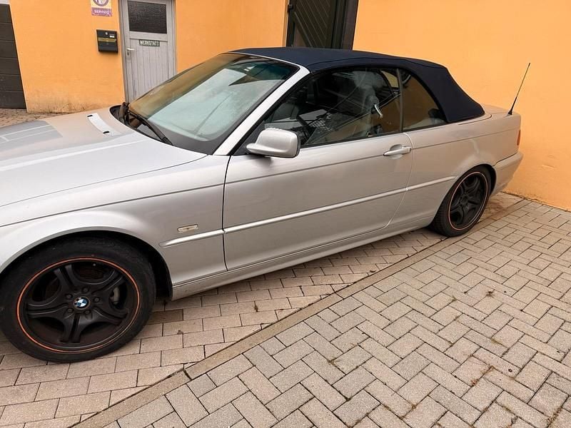 Silber Gebraucht 2002 BMW 318 Cabriolet Cabrio | 5.000 € (Superpreis) - Bild 1/4
