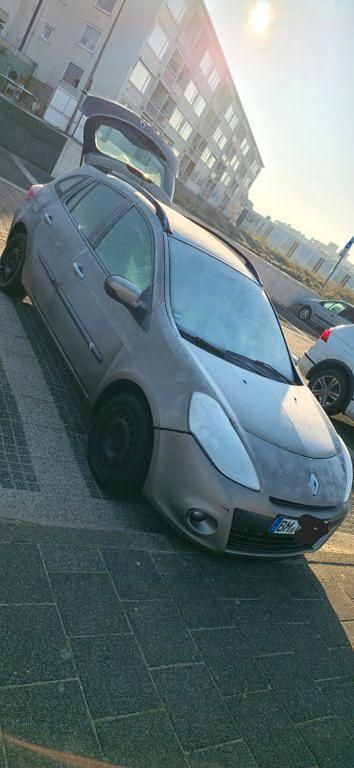 Gebraucht Renault Clio II Expression 102 PS (75 kW) 2009 Braun Limousine