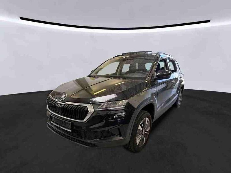 Black magic perleffekt Gebraucht 2022 Skoda Karoq Tour SUV | 28.440 € (Etwas zu teuer) - Bild 1/4