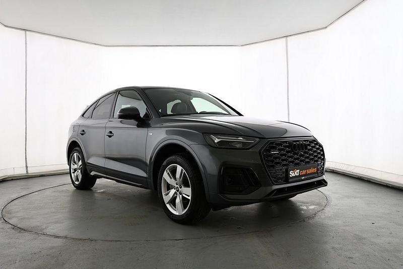 Grau Gebraucht 2022 Audi Q5 Sportback Sport SUV | 38.880 € (Fairer Preis) - Bild 1/4