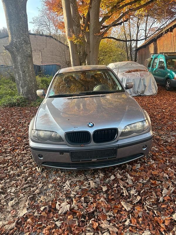 Gebraucht 2004 BMW 318 Limousine | 1.500 € (Superpreis) - Bild 1/4