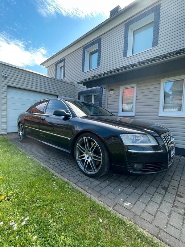 Schwarz Gebraucht 2007 Audi A8L Limousine | 9.600 € (Etwas zu teuer) - Bild 1/4