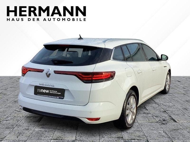 Gebraucht Renault Mégane IV Zen 140 PS (102 kW) 2021 Weiß Limousine