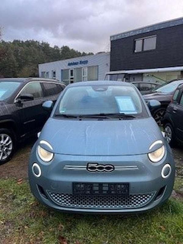 Gebraucht Fiat 500e Icon 86 kW (118 PS) 2021 Colore esterno (eis blau) Kombi