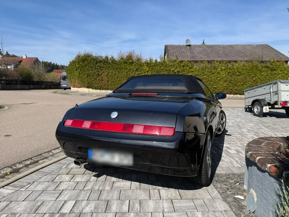 Gebraucht Alfa Romeo Spider 166 PS (122 kW) 2004 Schwarz Cabrio