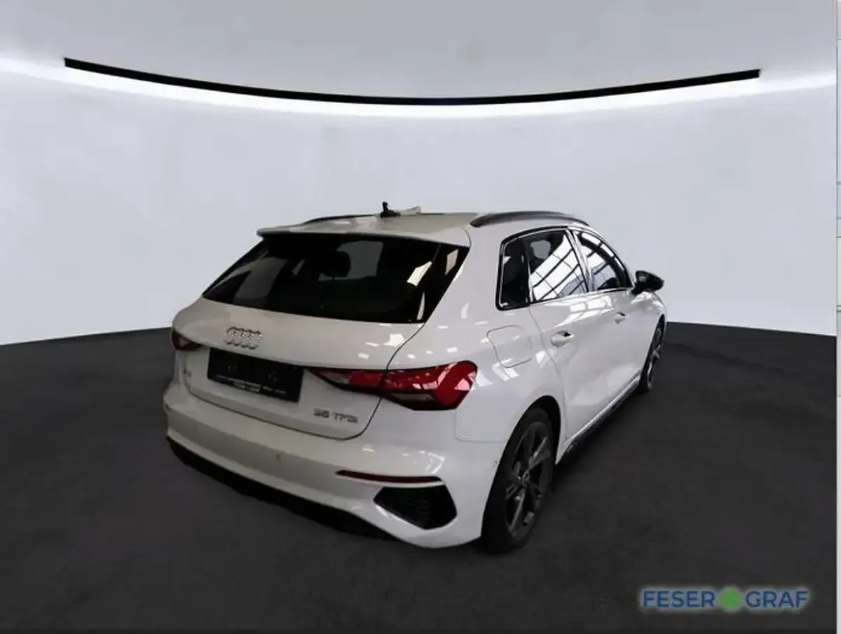 Gebraucht Audi A3 S-Line 150 PS (110 kW) 2021 Gletscherweiß metallic Limousine