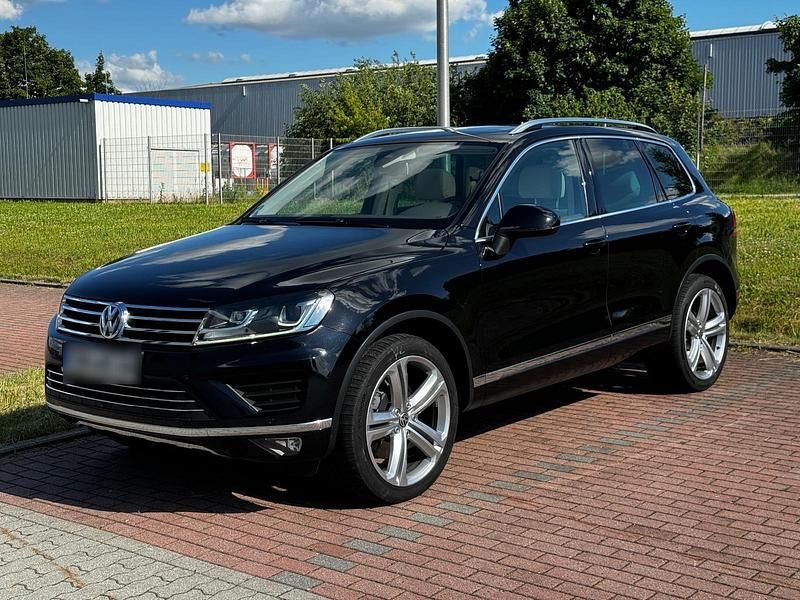 Schwarz Gebraucht 2014 VW Touareg SUV | 22.000 € (Teuer) - Bild 1/4