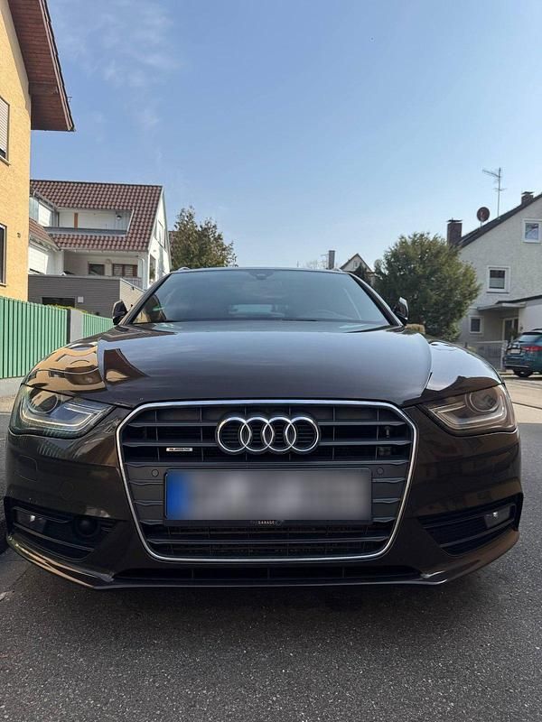 Gebraucht Audi A4 177 PS (130 kW) 2014 Braun Limousine