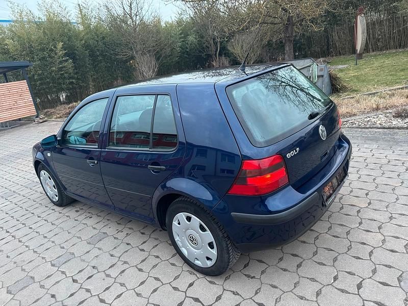 Gebraucht VW Golf IV Edition 75 PS (55 kW) 2001 Blau Limousine