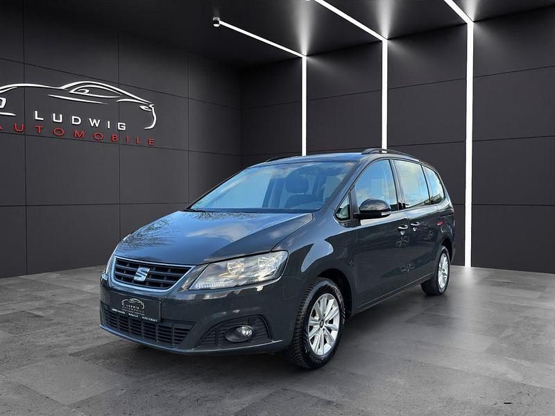 Grau Gebraucht 2017 Seat Alhambra Style Van / Kleinbus | 12.997 € (Guter Preis) - Bild 1/4