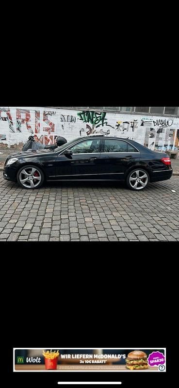 Gebraucht Mercedes E350 231 PS (169 kW) 2010 Schwarz Limousine