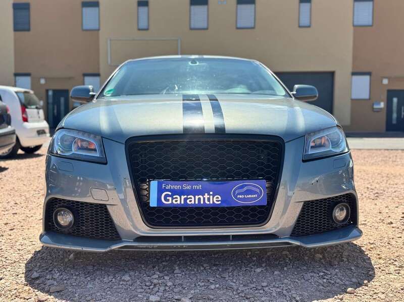 Sphärenblau metallic Gebraucht 2010 Audi A3 Ambiente Kleinwagen | 8.500 € (Teuer) - Bild 1/4