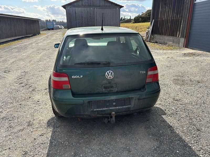 Gebraucht VW Golf IV Pacific 101 PS (74 kW) 2003 Grün Limousine