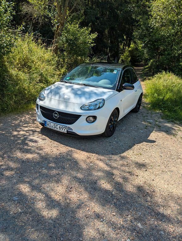 Weiß Gebraucht 2017 Opel Adam Unlimited Kleinwagen | 7.400 € (Fairer Preis) - Bild 1/4