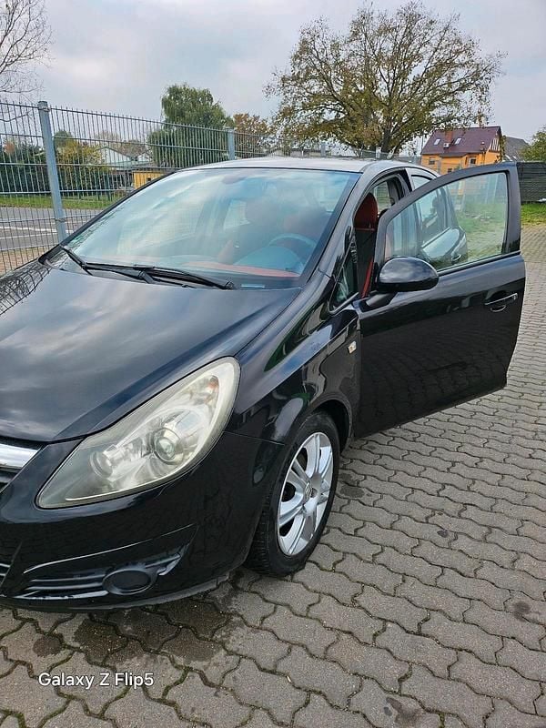 Gebraucht Opel Corsa Innovation 90 PS (66 kW) 2008 Schwarz Kleinwagen