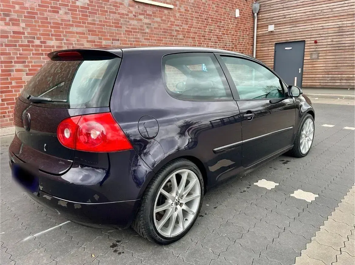 Gebraucht VW Golf 116 PS (85 kW) 2005 Blau Coupé