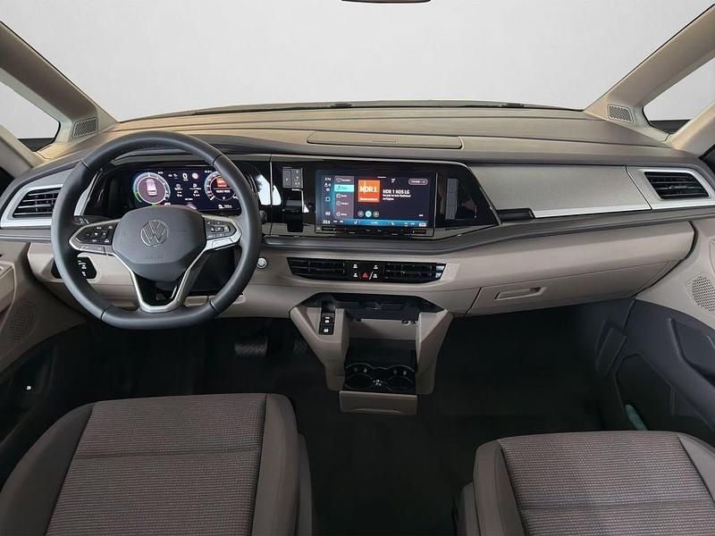 Neu VW Multivan 177 PS (130 kW) 2025 Grau Van