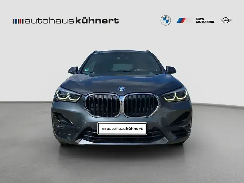 Gebraucht BMW X1 Sport Line 220 PS (161 kW) 2022 Grau SUV