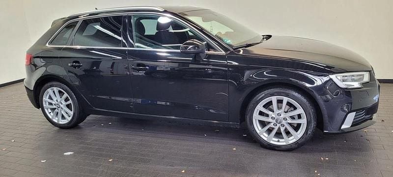 Gebraucht Audi A3 Sport 116 PS (85 kW) 2019 Schwarz Limousine
