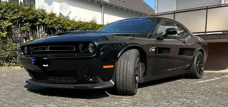 Usata Dodge Challenger 381 CV (280 kW) 2019 Nero Coupé