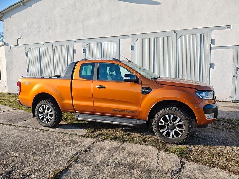Gebraucht Ford Ranger Wildtrack 200 PS (147 kW) 2016 Orange Abholung