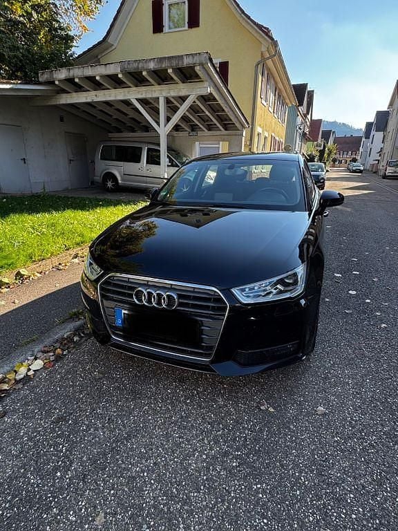 Schwarz Gebraucht 2018 Audi A1 Sportback Kleinwagen | 10.900 € (Guter Preis) - Bild 1/4