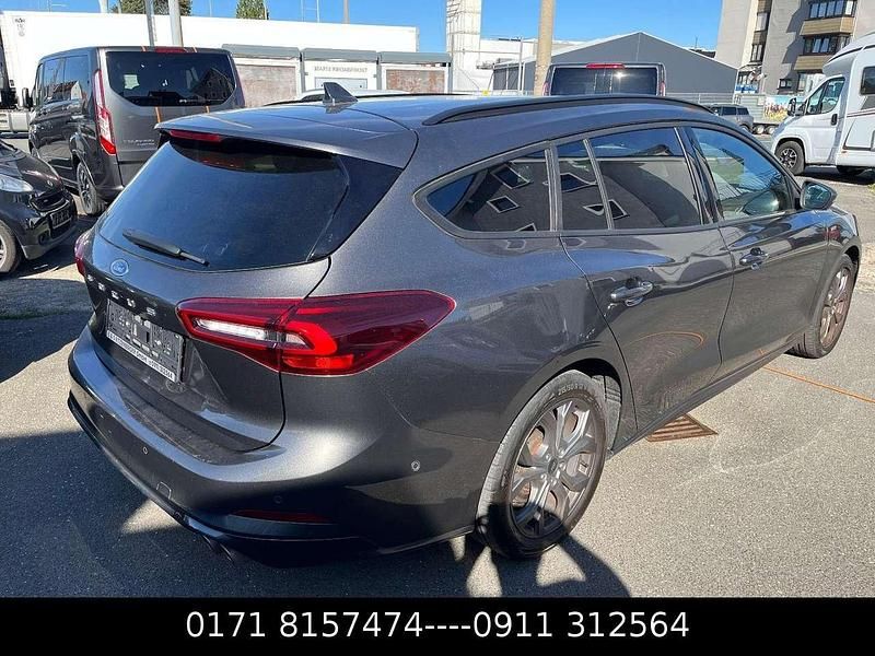 Gebraucht Ford Focus ST-Line X 120 PS (88 kW) 2022 Grau Limousine