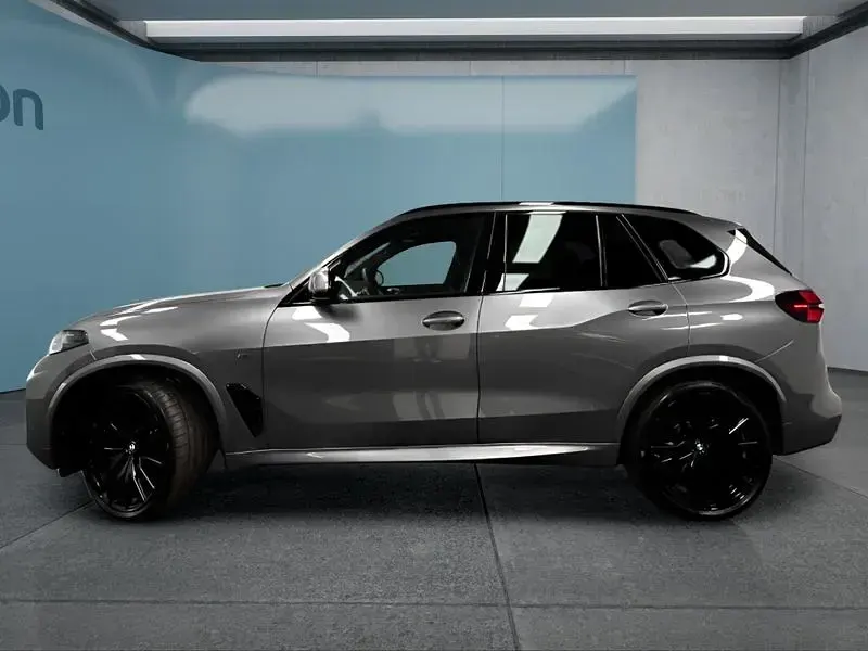 Gebraucht BMW X5 M Sport 298 PS (219 kW) 2025 Grau SUV