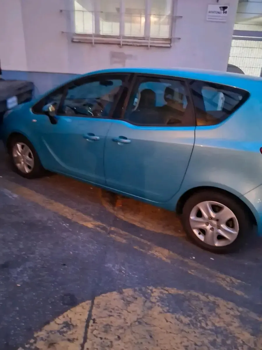 Usata Opel Meriva 101 CV (74 kW) 2010 Blu Monovolume