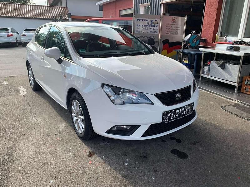 Candyweiss Gebraucht 2016 Seat Ibiza Style Kleinwagen | 7.600 € (Fairer Preis) - Bild 1/4