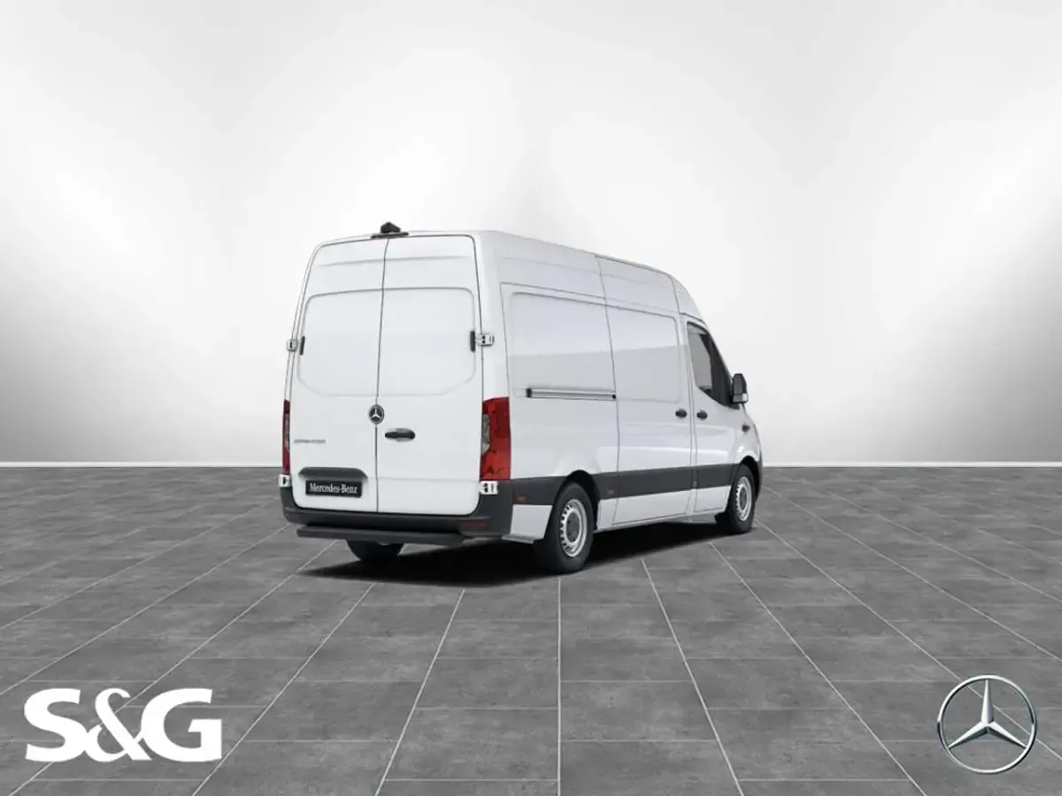 Używany Mercedes Sprinter 170 KM (125 kW) 2024 Biały Van