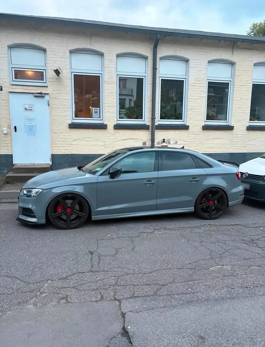 Gebraucht Audi S3 Design 310 PS (228 kW) 2017 Grau Limousine