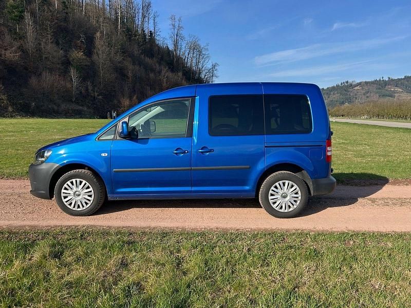 Gebraucht VW Caddy Trendline 86 PS (63 kW) 2015 Blau Van / Kleinbus